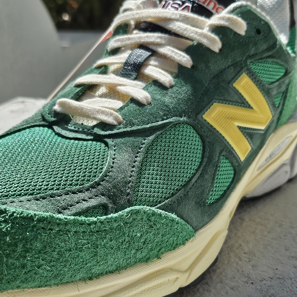 Size 11 - New Balance Teddy Santis x 990v3 Made in USA Green Gold - Picture 3 of 8